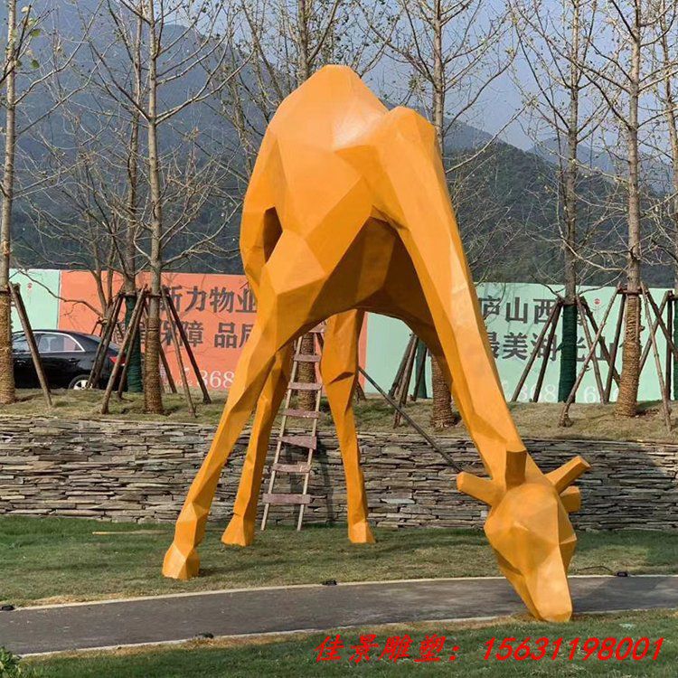 定制不锈钢大型长颈鹿雕塑 户外几何面卡通动物摆件 (2)
