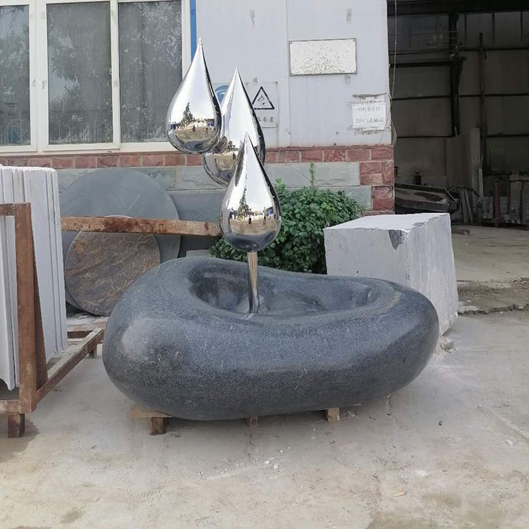 水滴雕塑的制作成本如何控制