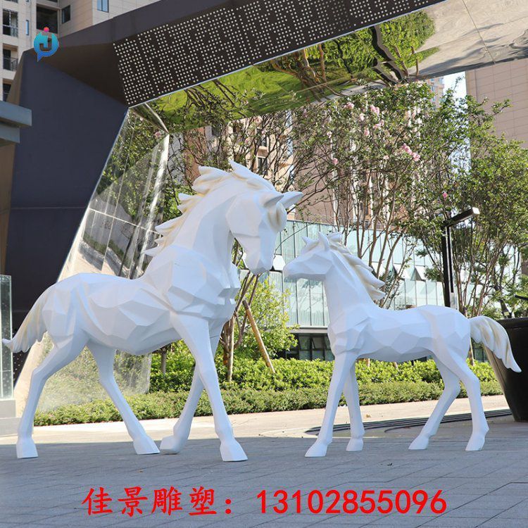 焊接完成后如何对马雕塑进行初步打磨