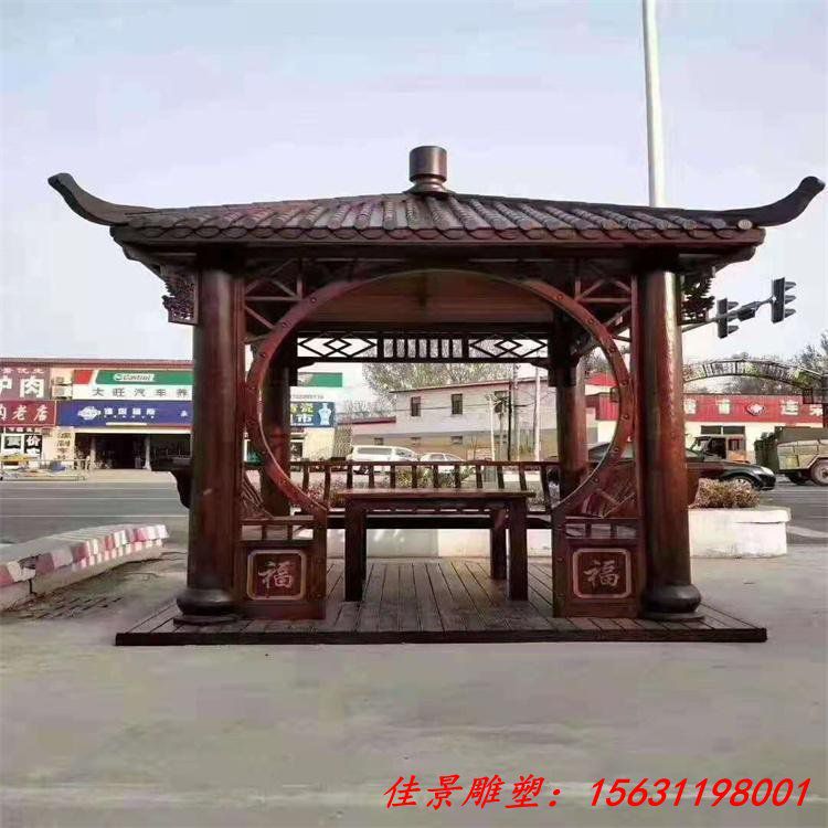 木材适合用于校园雕塑制作吗，它在使用中有哪些注意事项