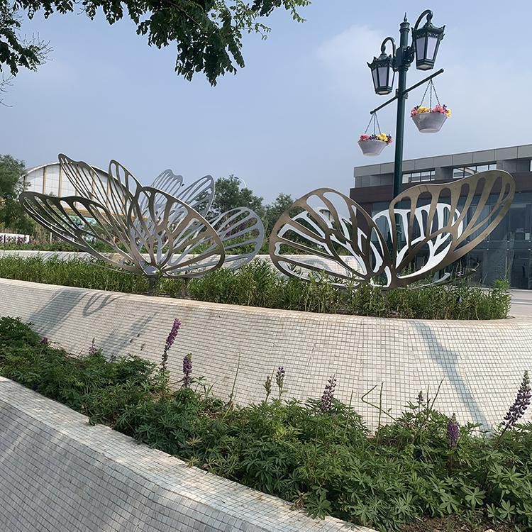 不锈钢蝴蝶雕塑在公共艺术活动中，如何与观众进行互动