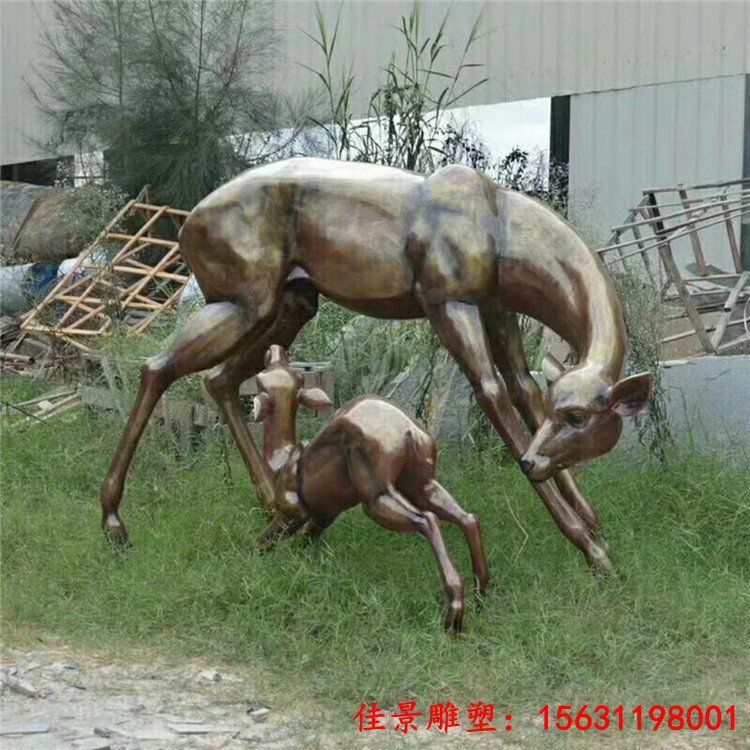 玻璃钢仿铜羊羔跪乳雕塑公园动物摆件
