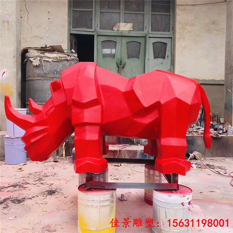 玻璃钢几何切面犀牛雕塑制作厂家