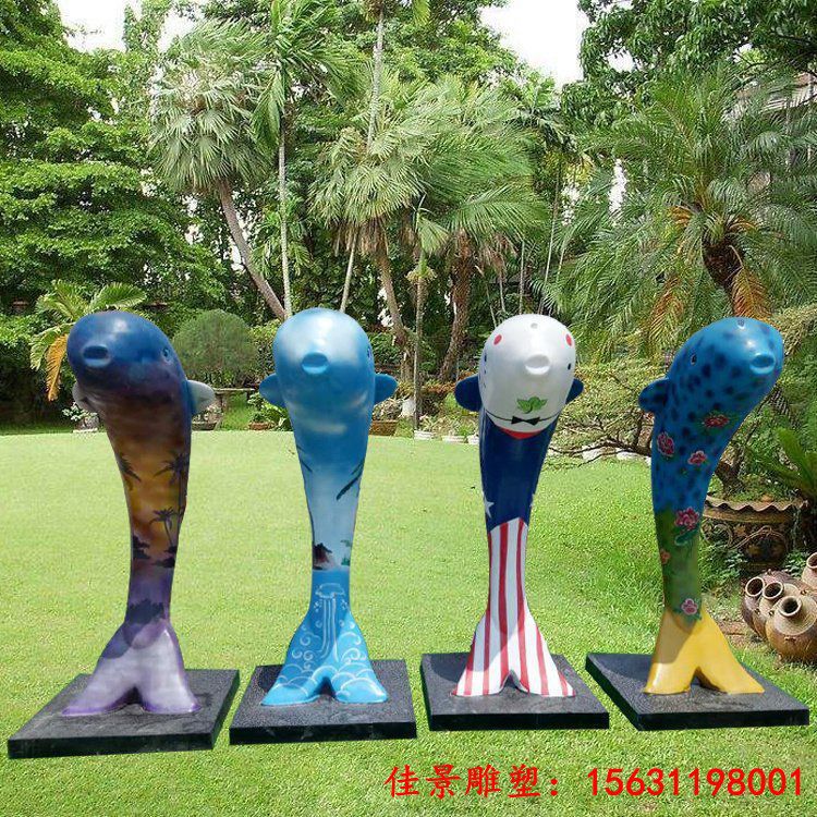大型彩绘海豚玻璃钢动物雕塑