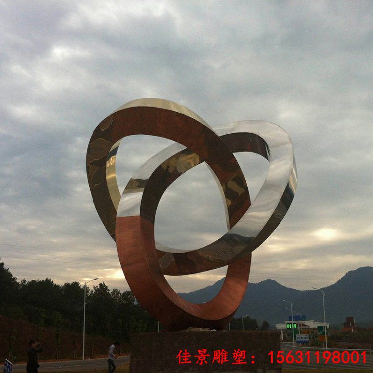 大型不锈钢镜面发光圆环雕塑