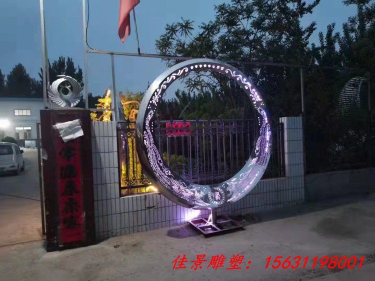 不锈钢透光圆环雕塑