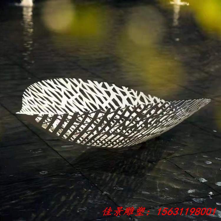 不锈钢树叶雕塑