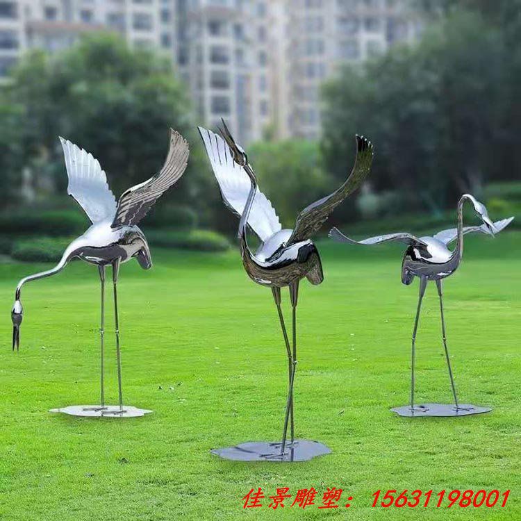 不锈钢动物镜面仙鹤雕塑