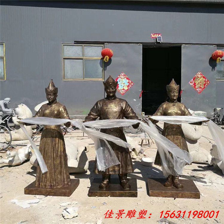 少数民族人物铜雕