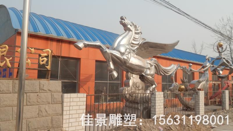 奔腾马不锈钢景观雕塑