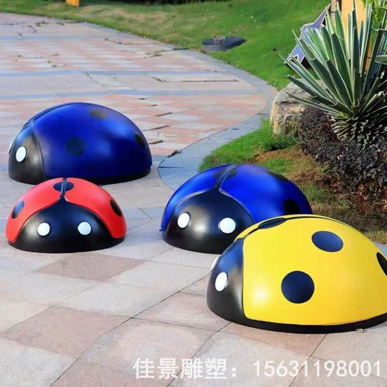 七星瓢虫不锈钢抽象雕塑
