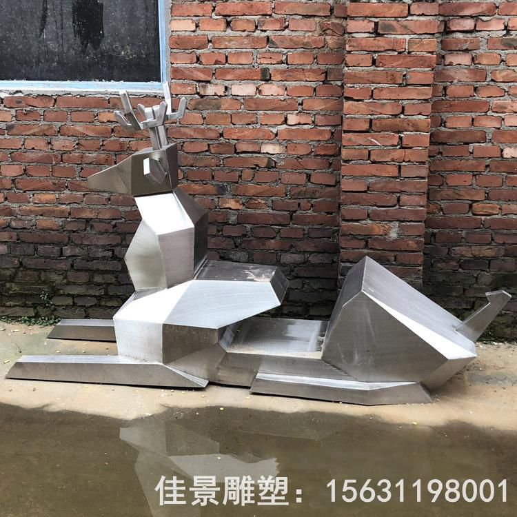 卧姿鹿庭院不锈钢雕塑