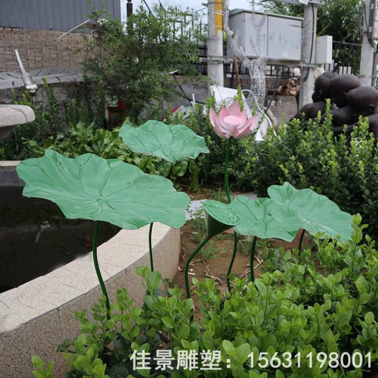 不锈钢城市荷花彩绘雕塑