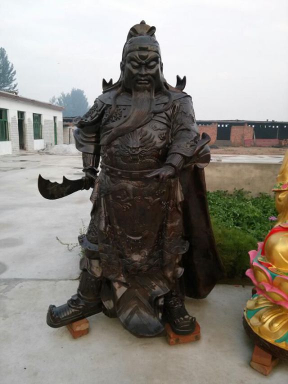 骑马关羽小区人物铜雕