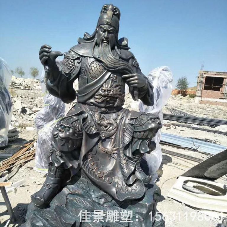 彩绘关羽人物景观铜雕