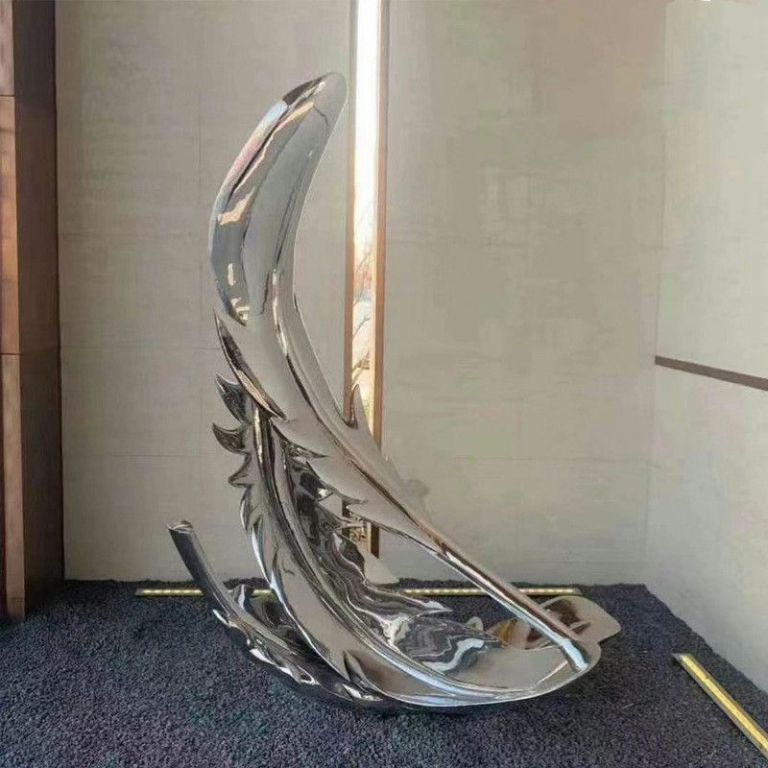 不锈钢镜面羽毛景观雕塑