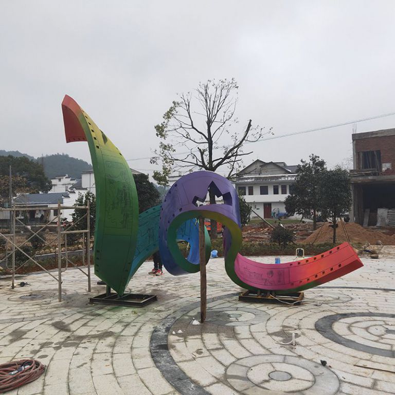 不锈钢彩带小区景观雕塑