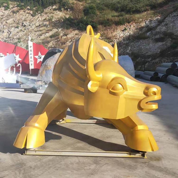 金色牛街边抽象铜雕
