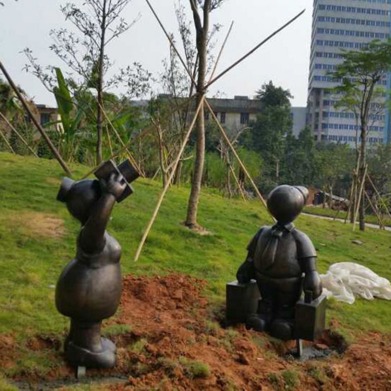 抽象人物广场标志铜雕