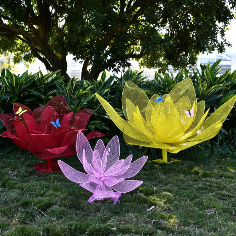 抽象花朵不锈钢公园雕塑