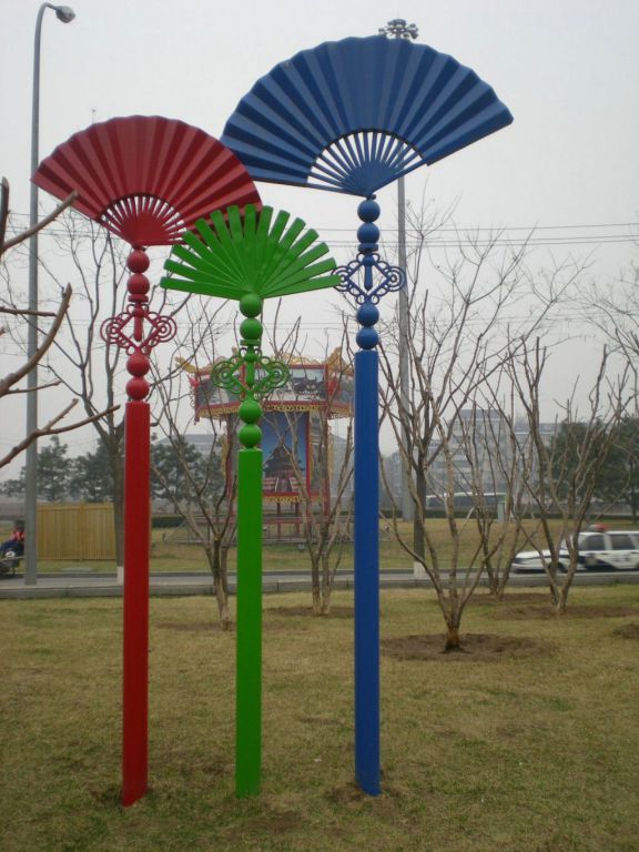 不锈钢彩绘扇子校园雕塑