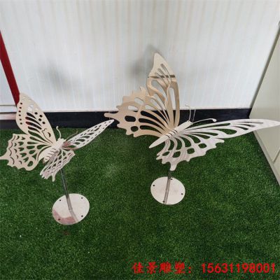 不锈钢镜面镂空蝴蝶雕塑
