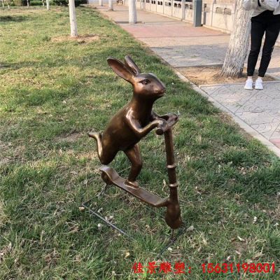 公园动物卡通兔子铜雕