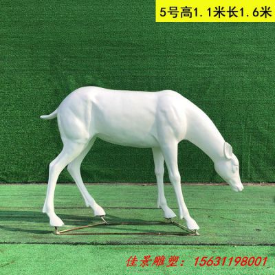 不锈钢小鹿吃草雕塑