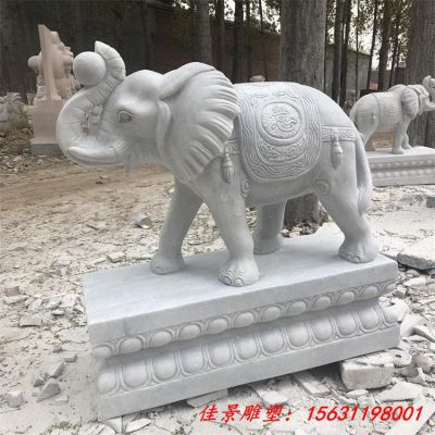 别墅门口石雕大象