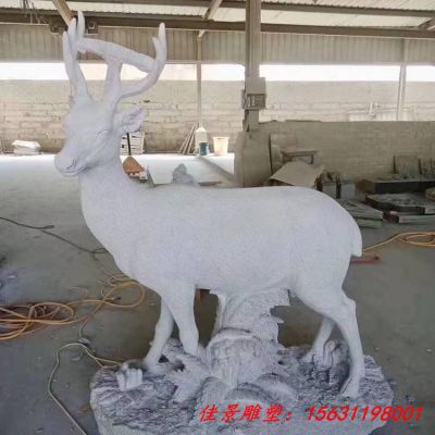 公园动物小鹿石雕