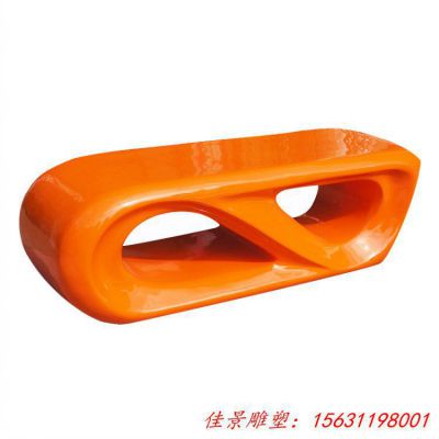 不锈钢喷漆座椅雕塑