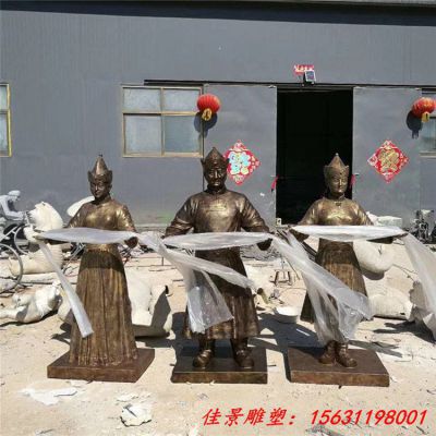 少数民族人物铜雕