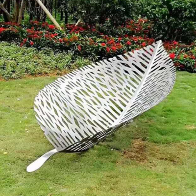 树叶镂空不锈钢雕塑