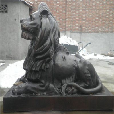 坐姿狮子街边景观铜雕