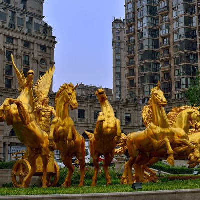 金色群马景观动物铜雕