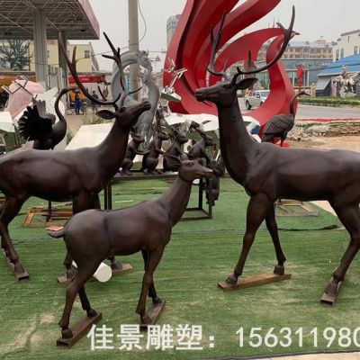 群鹿街边动物铜雕