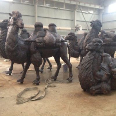 沙漠骆驼动物铜雕