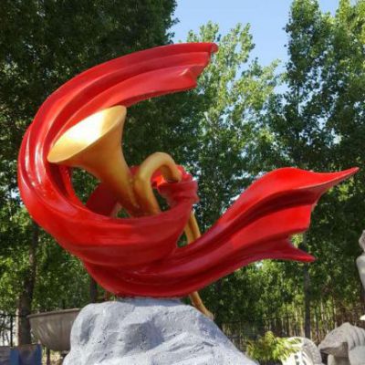 彩绘不锈钢号角景观雕塑
