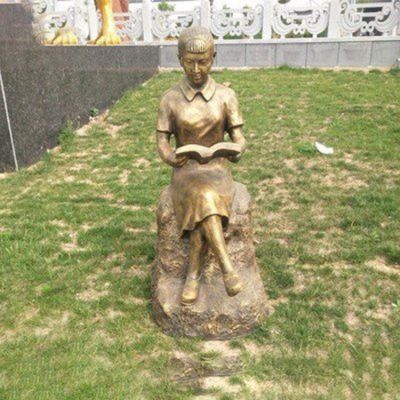看书小女孩城市铜雕