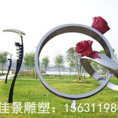 不锈钢镜面戒指抽象雕塑