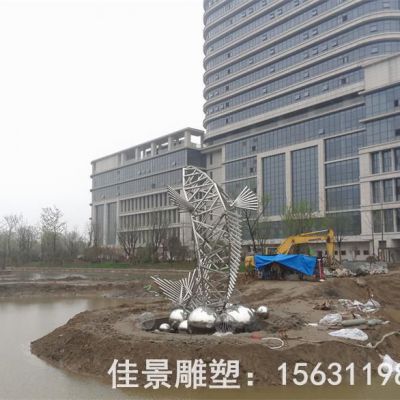 不锈钢抽象鱼动物雕塑