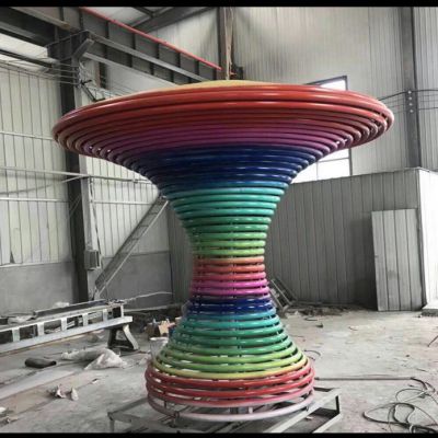 不锈钢彩绘彩虹别墅雕塑