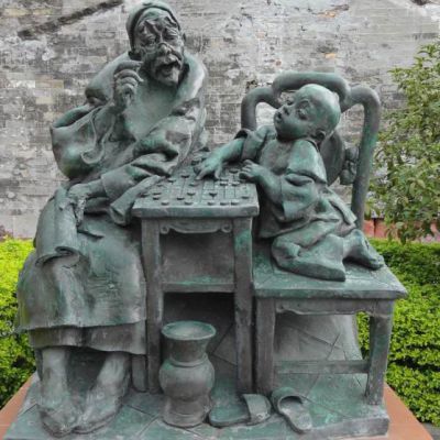 祖孙俩下象棋别墅铜雕
