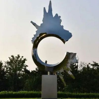 不锈钢镜面齿轮抽象雕塑